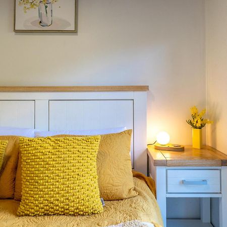 Island Sanctuary - Waiheke Holiday Home Ostend Экстерьер фото