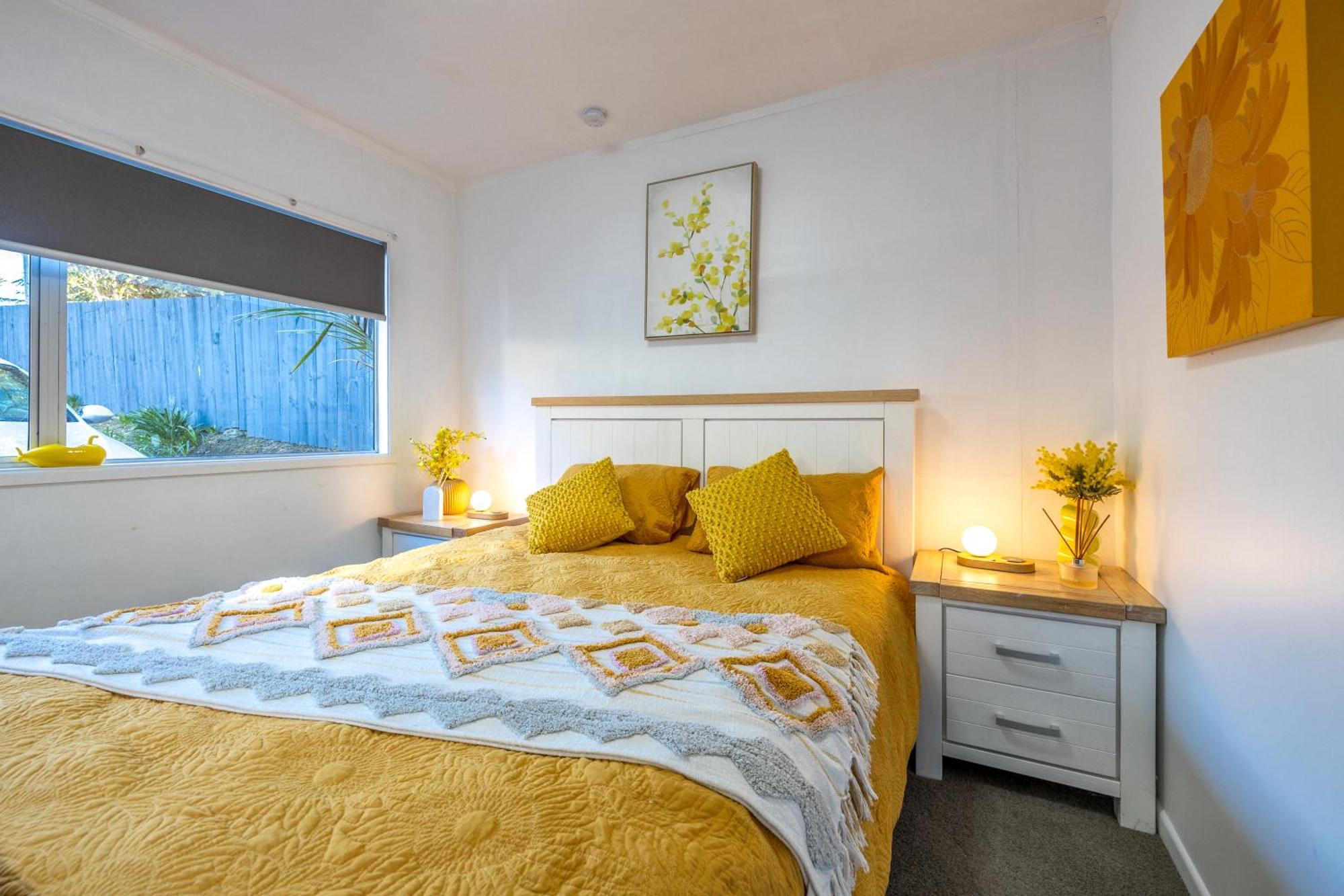 Island Sanctuary - Waiheke Holiday Home Ostend Экстерьер фото